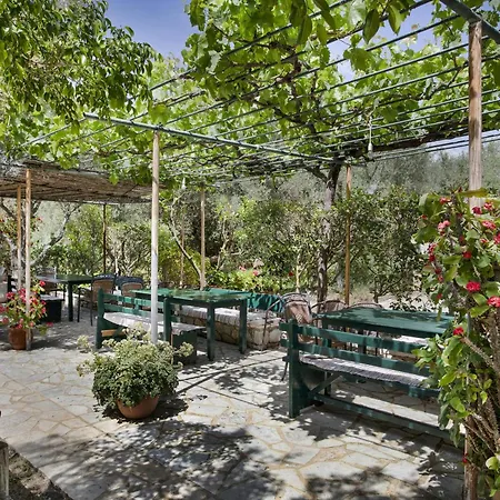 Castellos Bellos 5 * Marathias (Zakynthos)